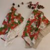 Komplekts: 2 gab lina/kokvilnas dvieļi 45cm x 85cm ar lina mežģīni (krāsa audumam: sarkana ar Ziemassvētku motīva rakstu, krāsa mežģīnei – balti un pelēki brieži). KOMPLEKTS IZDEVĪGĀK! - Image 2